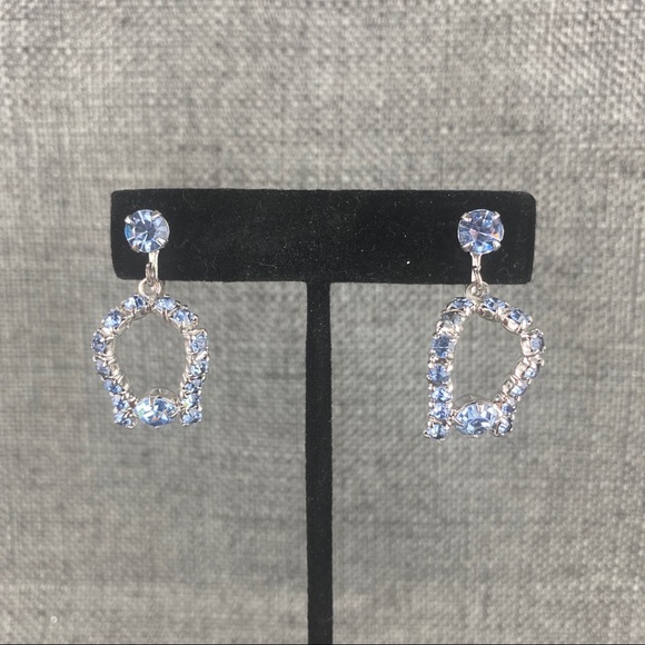 Vintage Blue Rhinestone Dangle Screw Back Earrings - Picture 1 of 5